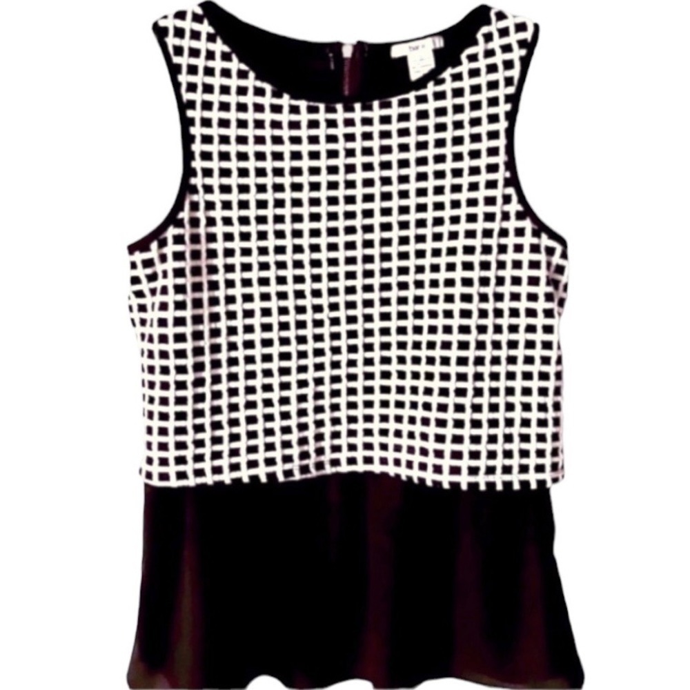 Bar III Black & White Sleeveless Jewel Neck Peplum Style Top‌‌‌‌‌‌